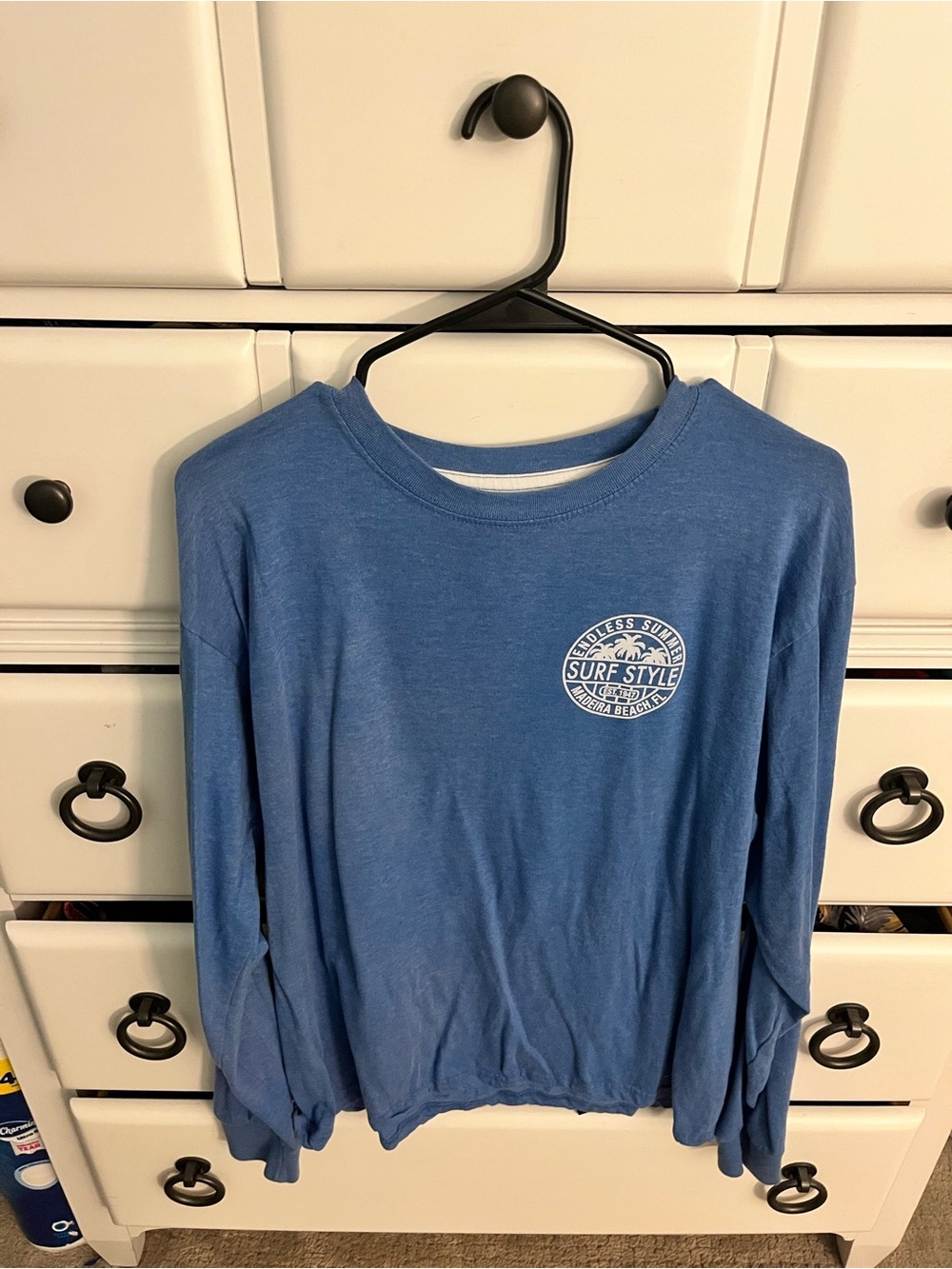 surf style Blue Long-Sleeve Tee with Chest Logo